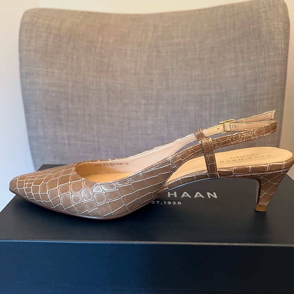 Cole Haan Women’s JULIANA LOW SLING  Beige Croc PRNT Leather Pumps 7M